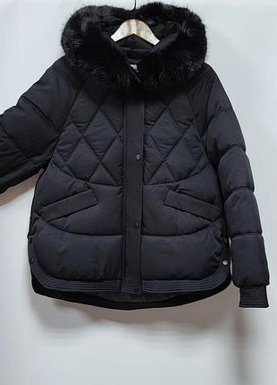 Стильні куртки, з штучним хутром, нові, розміри m, l та xl.