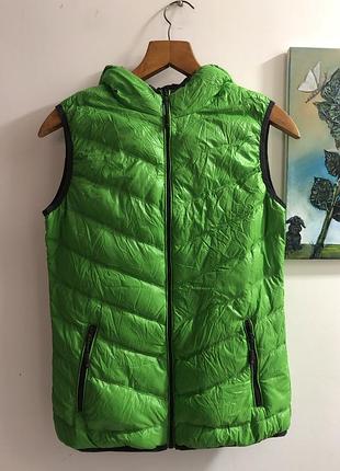 Пухова безрукавка