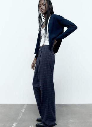 Клетчатые брюки zara в клетку