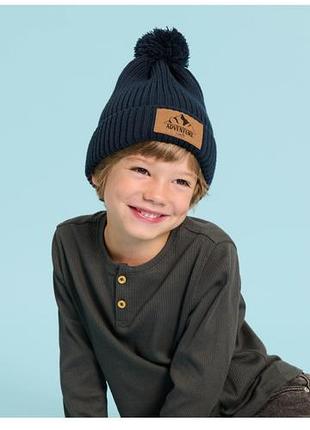 Шапка с помпоном