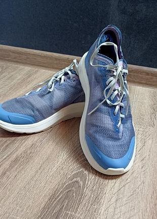 Кроссовки легкие vionic 39 (25см)