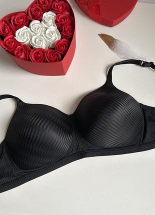 Якісний комфортний бюстгальтер без кісточок з формованою чашкою 💙💛