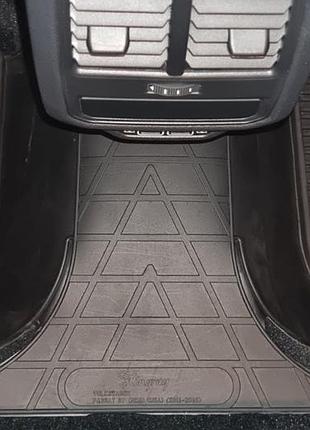 Задняя перемычка коврик stingray для volkswagen passat b8 2015-2023 резиновый защитный элемент для салон ve-33