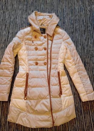 Жіночий пуховик зимовий.дуже тепла.молочно- кремова
