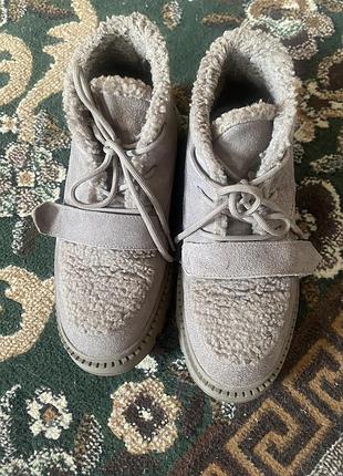 Ботинки жіночі 40р