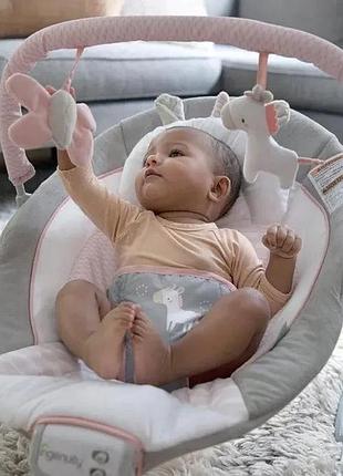 Детский шезлонг-качели 2 в 1 ingenuity flora the unicorn