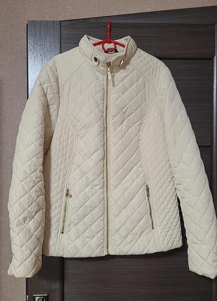 Куртка стеганная бежевая