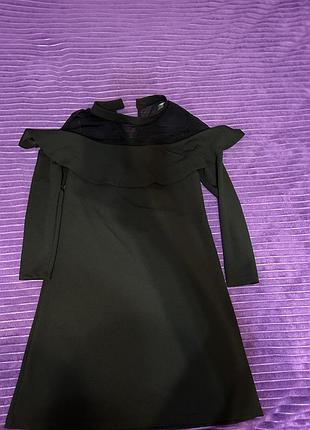 Сукня жіноча трапецієподібна