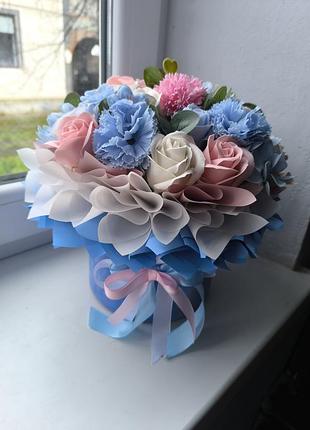 Букет с мыльными цветами в наличии