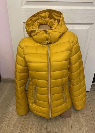 Курточка жовта street one
