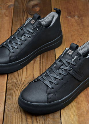 Натуральні шкіряні теплі зимові ботінки берці черевики кеди кросівки туфлі для чоловіків натуральные кожаные зимние ботинки берцы кроссовки кеды туфли