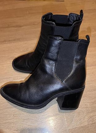 Осіньо/весінне взуття на підборі, еко шкіра