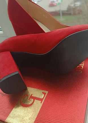 Продам обувь