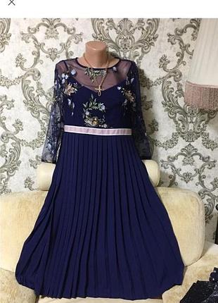 Шикарные фирменные платья