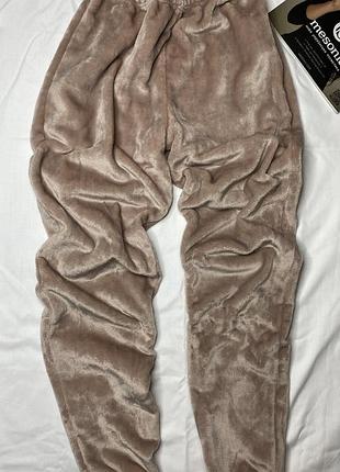 Жіночі спортивні штани