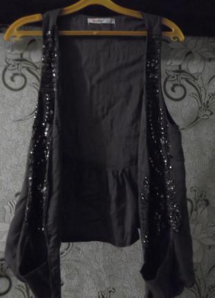 Жилетка серая