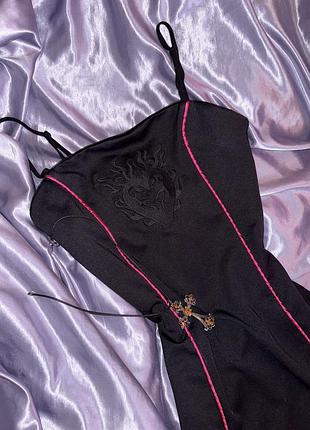 Коктейльна готична рейв міні сукня від reclaimed vintage з вишивкою