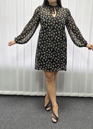 Дуже гарна сукня розмір s