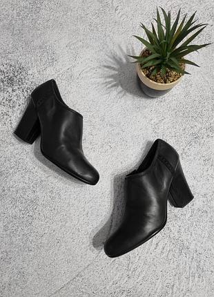 Винтажные ботинки туфли prada (39 г.)