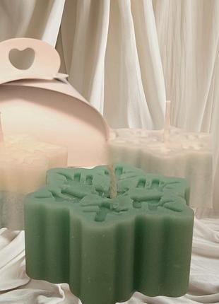 Соевые свечи в виде снежинки