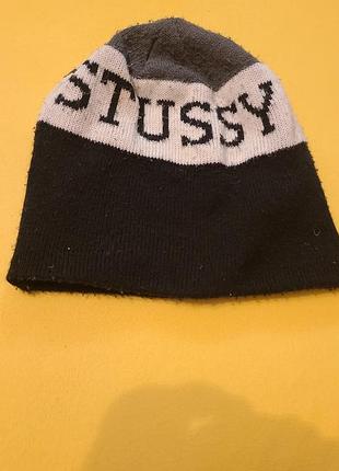 Шапка stussy.
