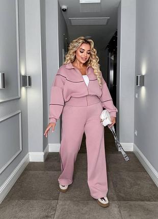 Костюм жіночий