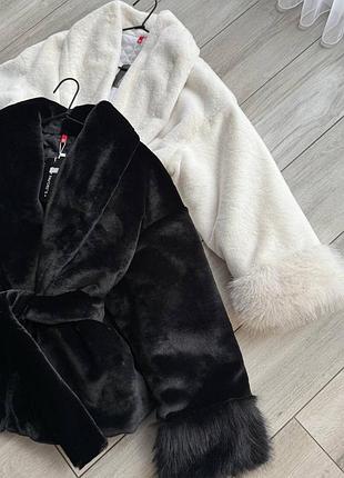 Жіноча стильна шубка утеплена з поясом еко хутро до -15 чорна, молочна 42-48