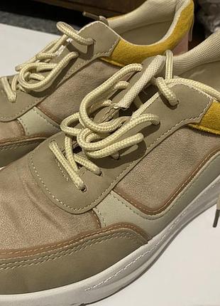 Кросівки з натуральної шкіри