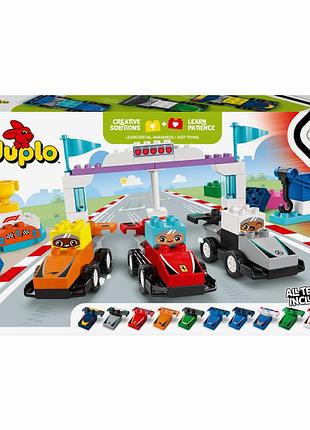 Конструктор lego® duplo автомобілі для перегонів і пілоти команд формули-1