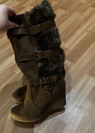 Замшеві ботинки бохо 37 р на танкетці