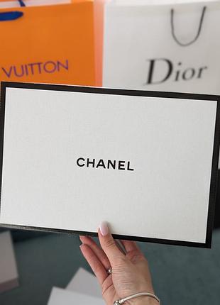 Фирменная упаковка коробка chanel, упаковка на подарок. подарочная брендовая упаковка шанель