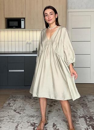 Красивое платье крой свободный