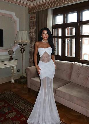 Сукня з драпуванням і прозорою вставкою