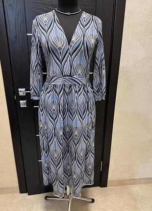 Сукня вечірня з сріблястою ниткою