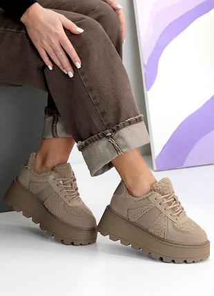 Зимові жіночі кросівки