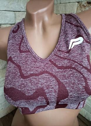 Спортивный бесшовный топ m