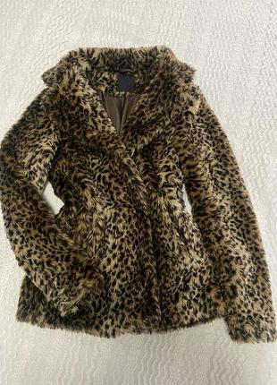 Леопардова шуба