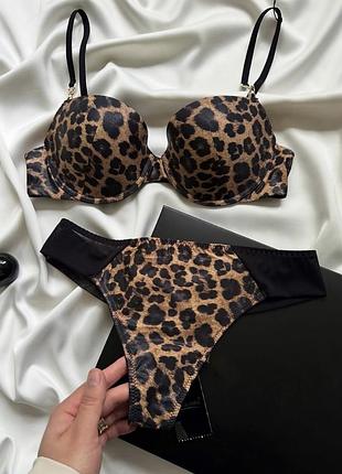 Бюстгальтер acousma