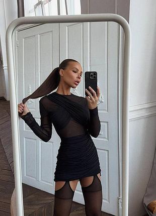 Шикарное платье сетка с рукавами по фигуре короткое мини приталенное со сборками юбка