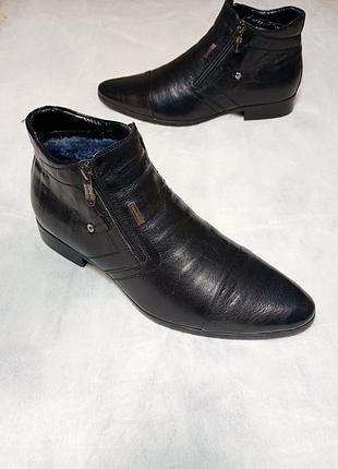 Новые мужские зимние ботинки carlo delari 3271-32g183-m, размер 40, длина стельки 25 см,цвет черный, натуральная кожа/мех