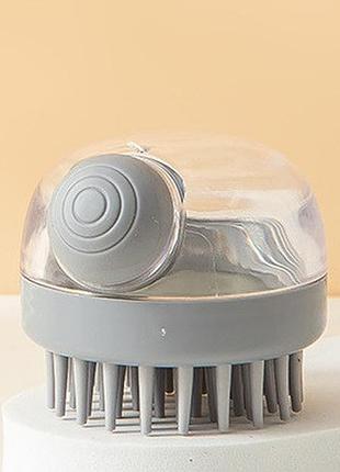 Масажна щітка для миття голови з дозатором 14757 7х8.5 см сіра