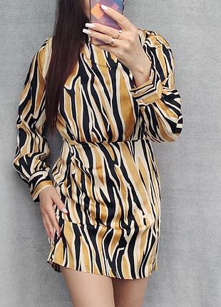 Платье праздничное