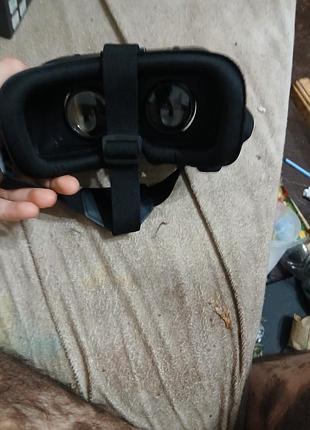 Продаю окуляры виртуальной реальности подарили один раз одел понял что не подошло они новые цена 500 гривен