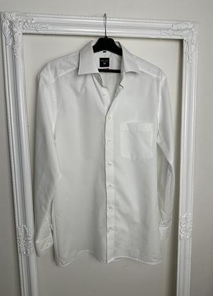 Біла класична сорочка