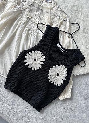 Вʼязана майка zara