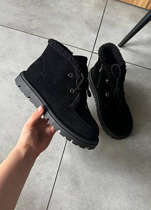 Женские ботинки