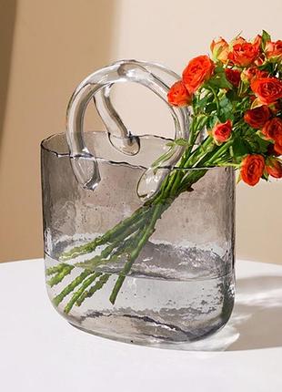 Ваза стеклянная 18659 19.5х28 см черная