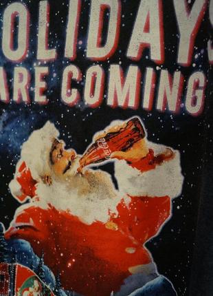 Новорічна святкова футболка -свято до нам приходить coca-cola - дід мороз4 фото