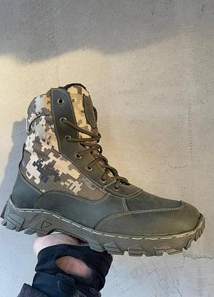 Тактичні берці демісезонні з ступінатором олива / піксель 50