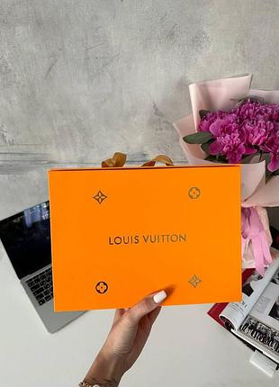 Коробка магнит lv *